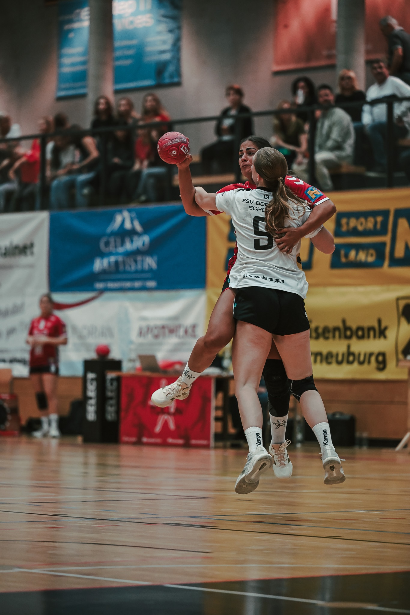 2025-09-27_Szecsoedi_Laura_2_UHC_Gartenstadt_Tulln_c_Martin_Payraider