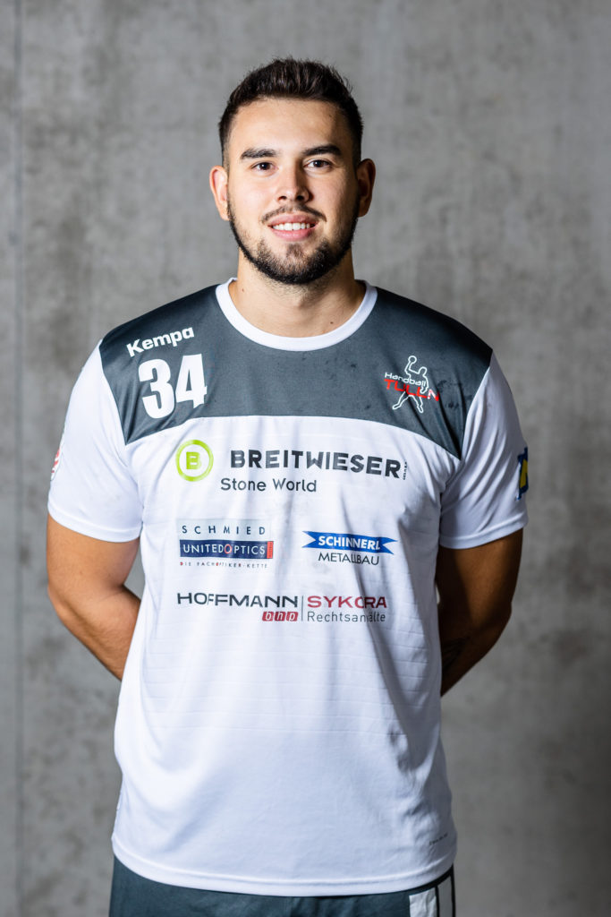 #34 Dominic Bonic