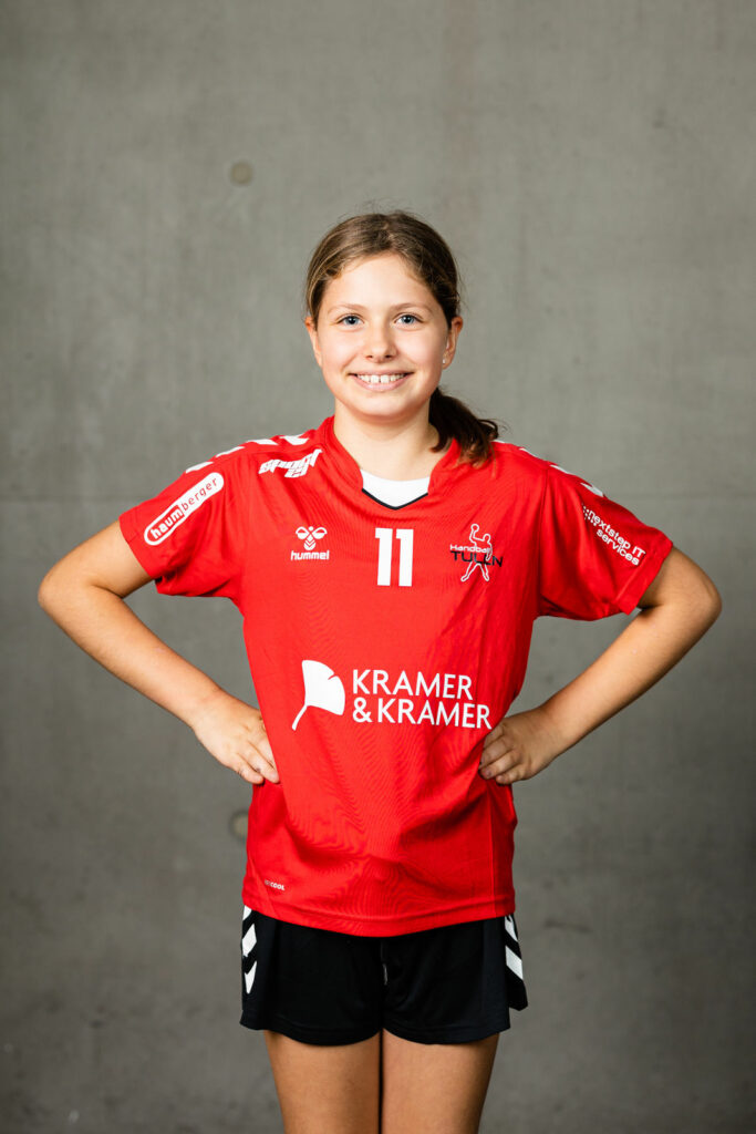 #11 Emma Kratschmann