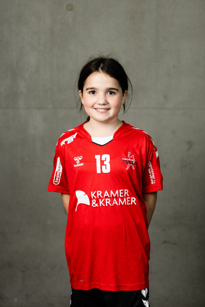 #13 Larissa Krajina
