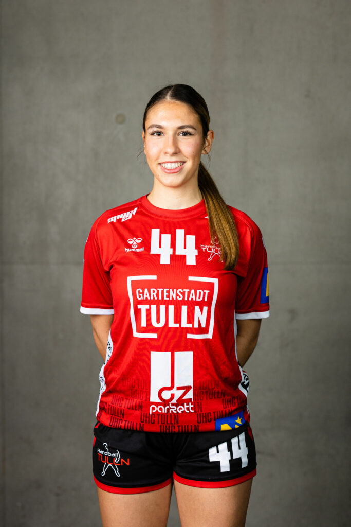 #44 Melanie Baric