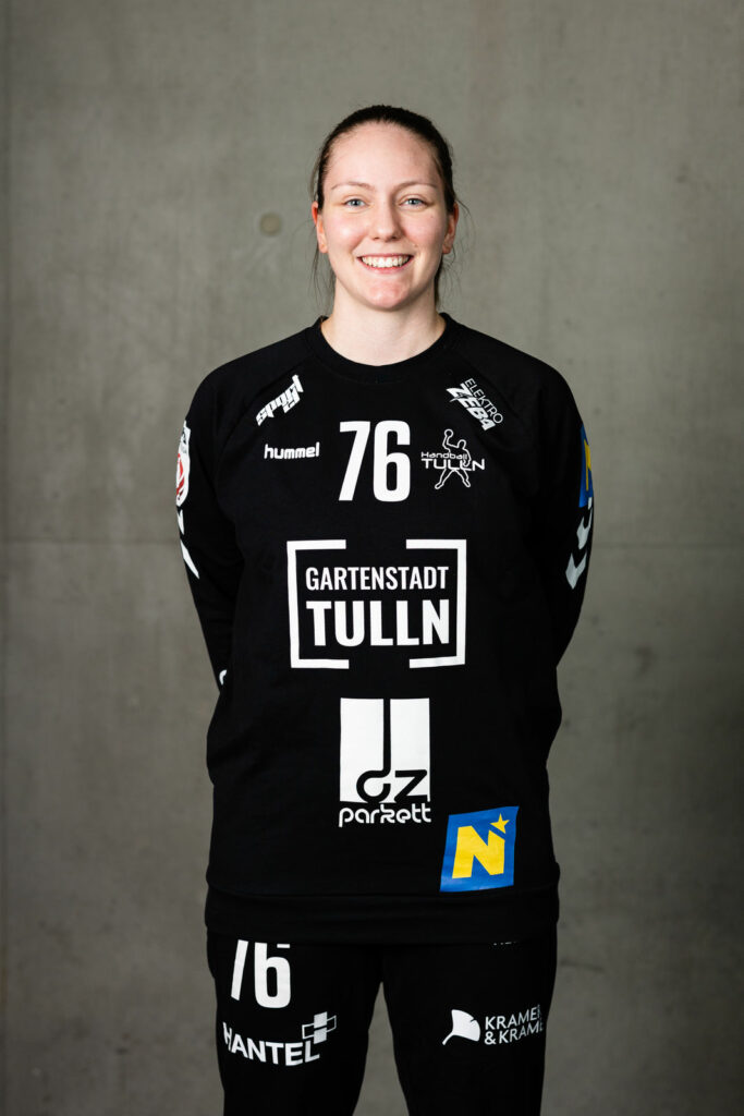 #76 Valentina Hernach
