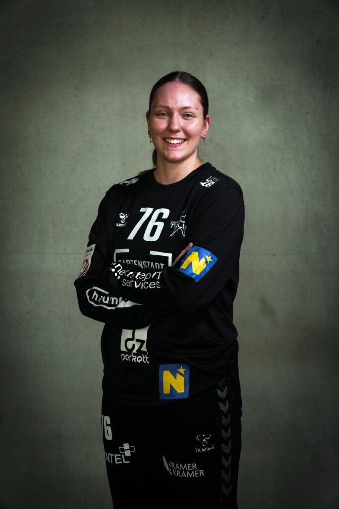 #76 Valentina Hernach